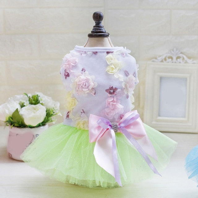 Summer Dog Dress Wedding Dress Skirt Bowknot Lace Sequins Pet Dog Clothes for Small Medium Dogs Sweet Mesh Pet Cat Short Skirts