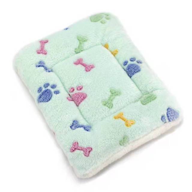 Dog Bed cama perro Pet Blanket Soft Thickened Fleece Pad Bed Mat For Puppy Dog Cat Sofa Cushion Home Rug Warm Sleeping Cover